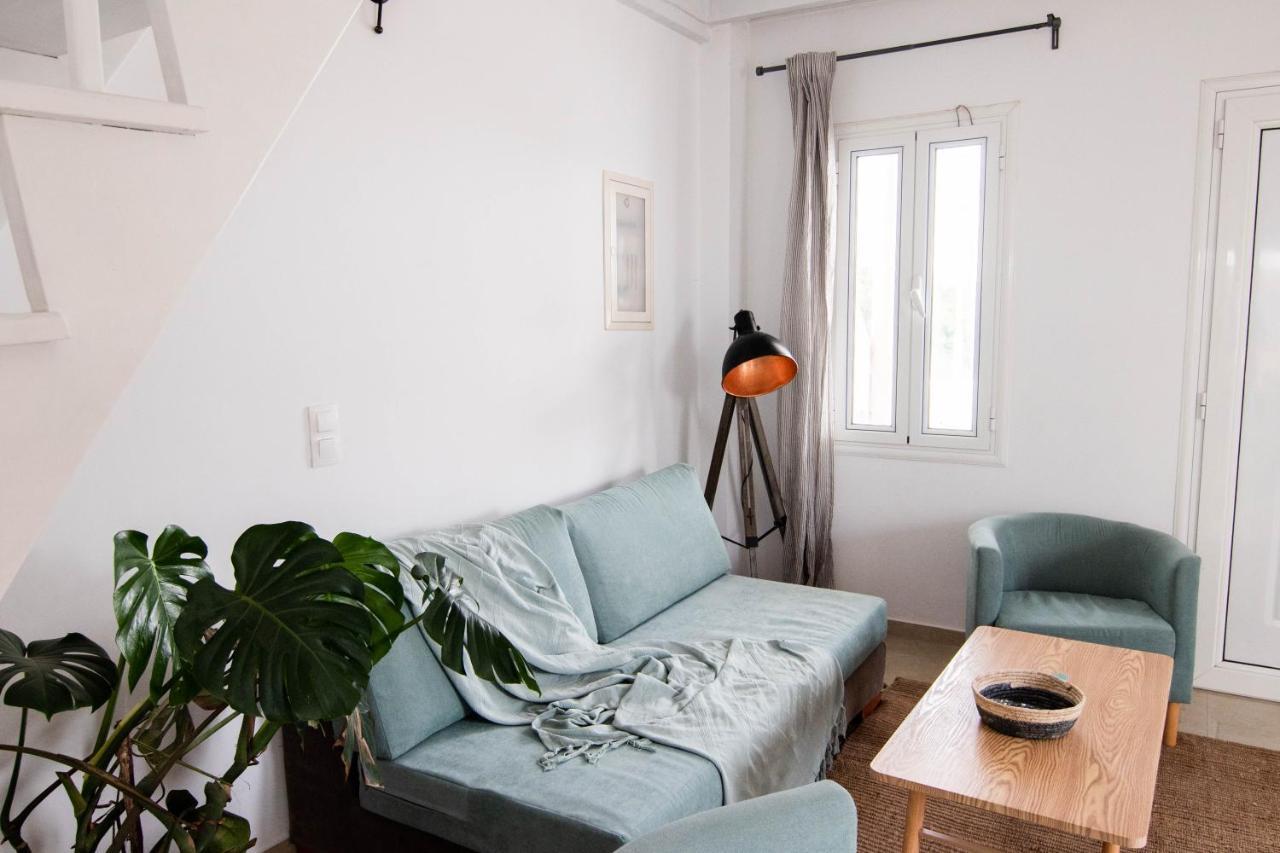 White Wave Villa, 3Min Walk From Beach คามารี ภายนอก รูปภาพ